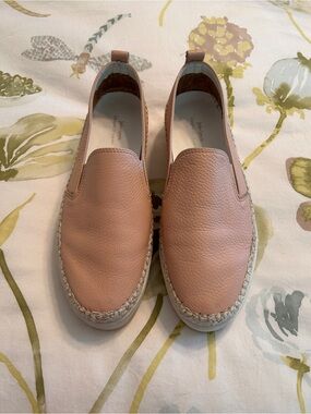 Women’s Slip-On Sneakers in Dusty Pink